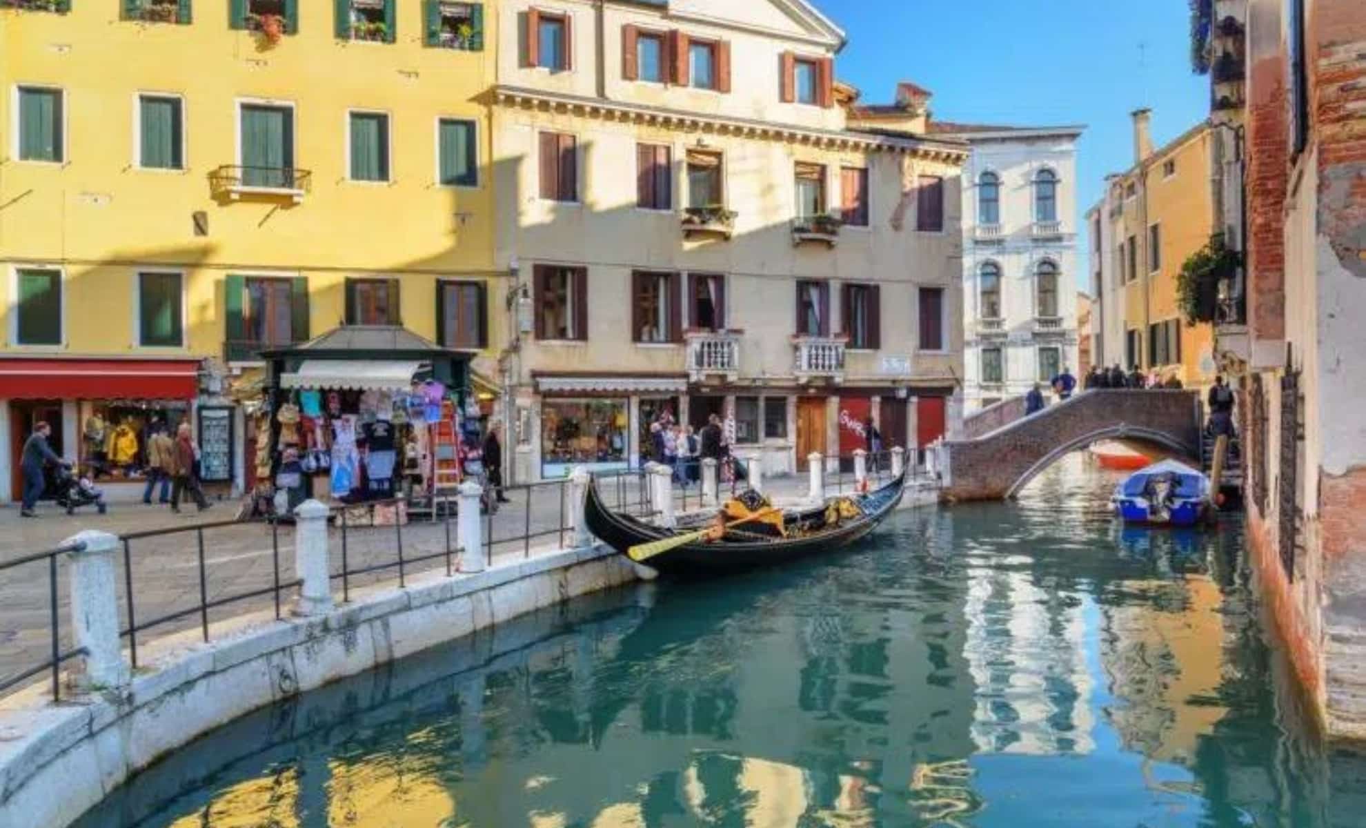 Le canal de la Madeleine, Venise, Italie